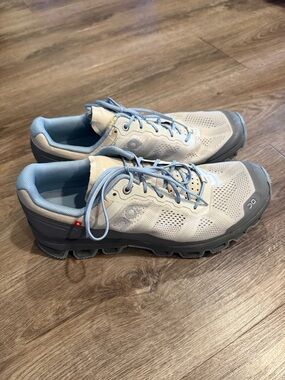 On Cloud Women's Cloudventure Low Top Running Shoe in color Sand/Wash Size 10